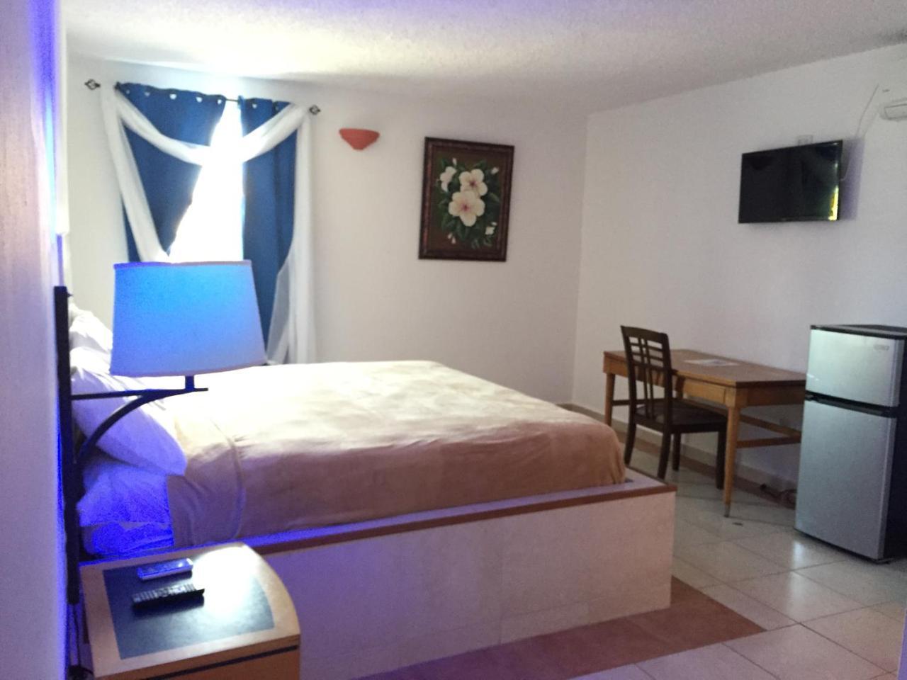 Levimar Guest House Левиттаун Екстериор снимка